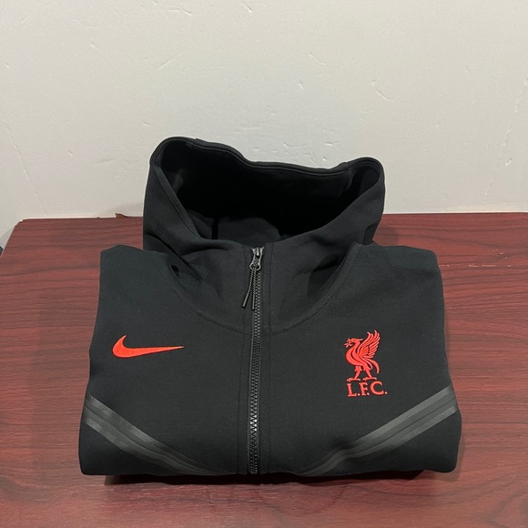 Nike x Liverpool Football Club, Tech Fleece, DN3085 010, Black & Red - Picture 11 of 16